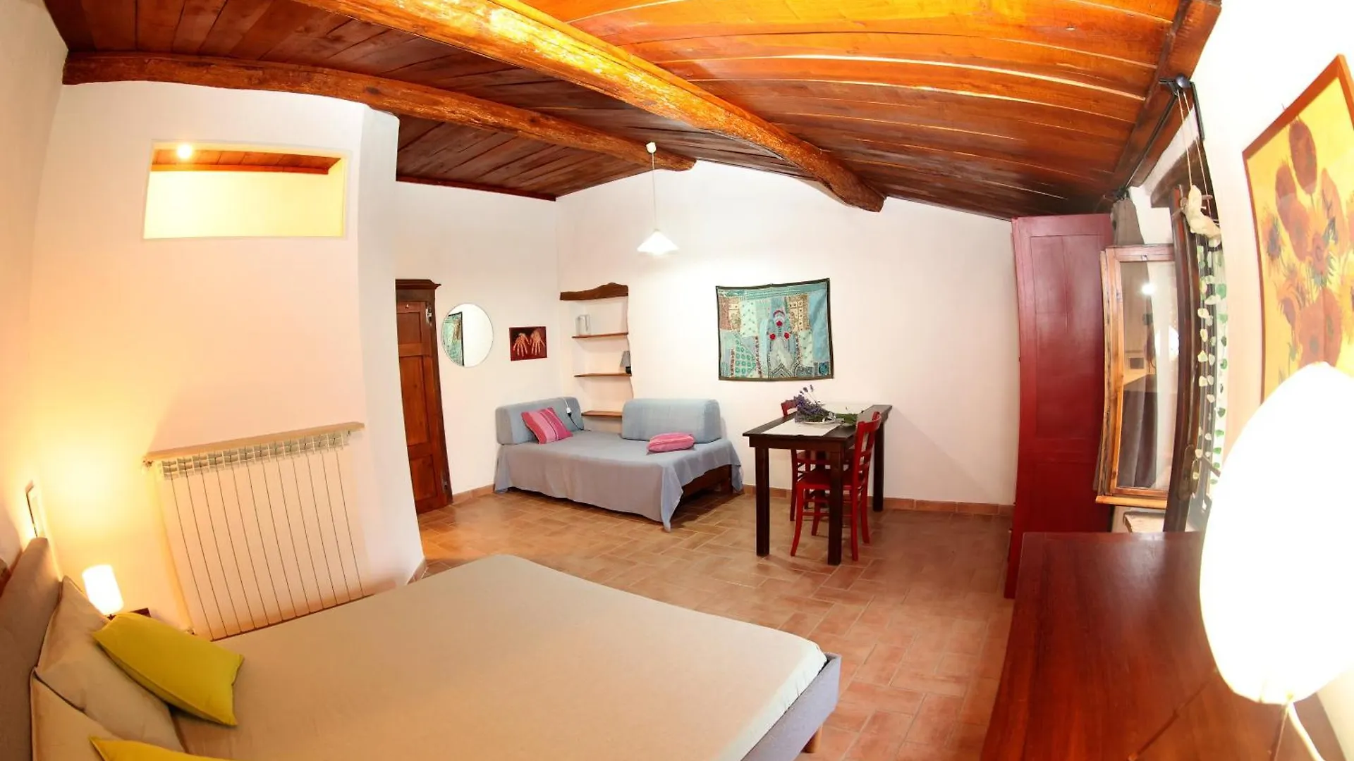 Casa Marju Guest House Montemassi Country house