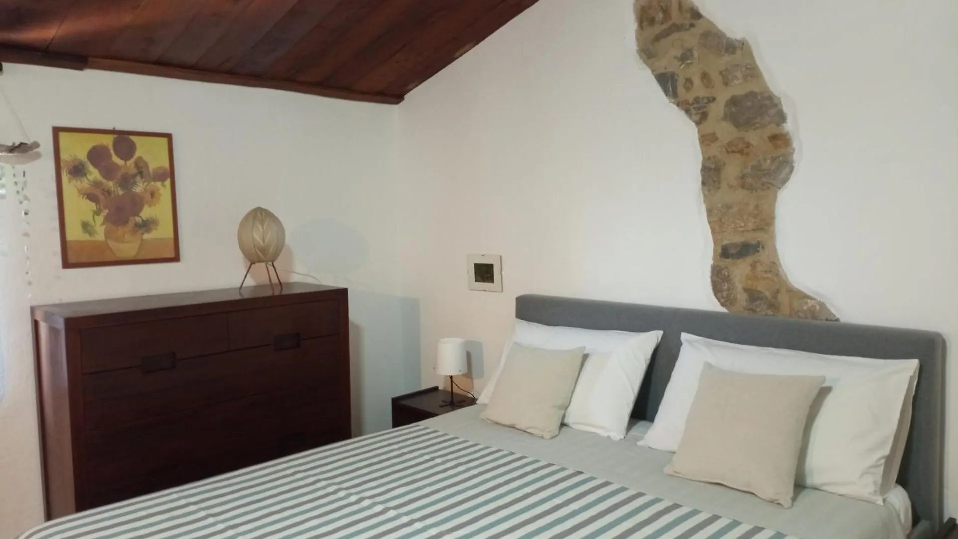 Casa Marju Guest House Montemassi